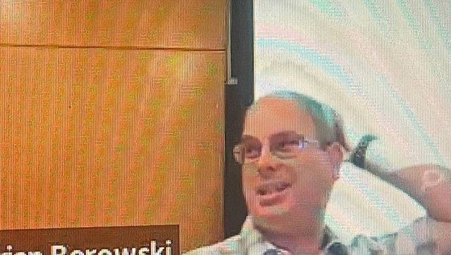 Caption Image 6c79ff8b-382d-42dd-9786-dae9a51787a6