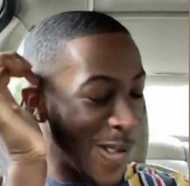 Caption Image 02b0f0a4-62ca-4b2d-a6eb-4ca32826f0bc